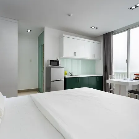 Green Garden Studio-District 3- The Arrivals Homes- Sg Center